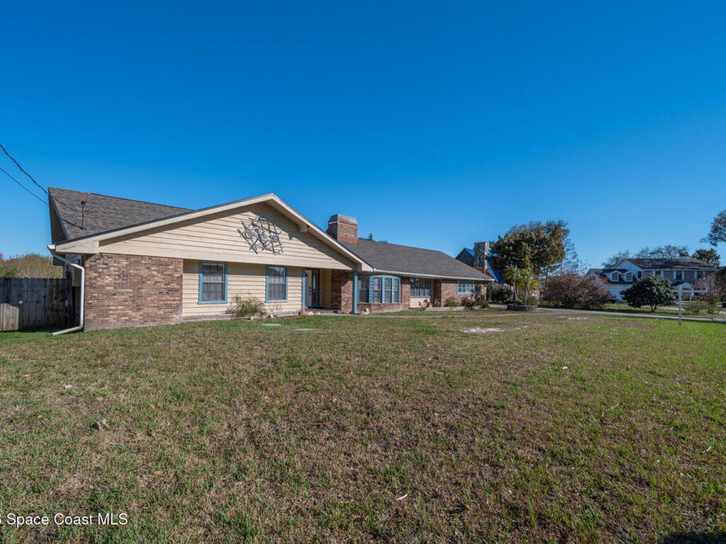 999 Sunswept Road, Palm Bay, FL 32905