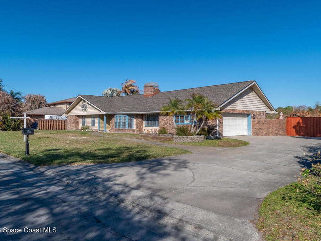 999 Sunswept Road, Palm Bay, FL 32905