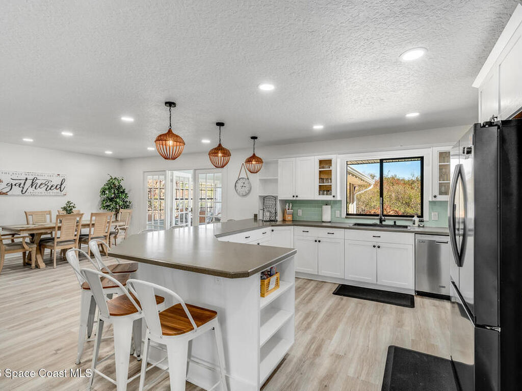 999 Sunswept Road, Palm Bay, FL 32905