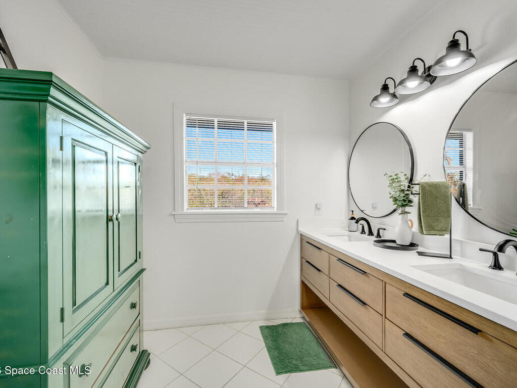 999 Sunswept Road, Palm Bay, FL 32905