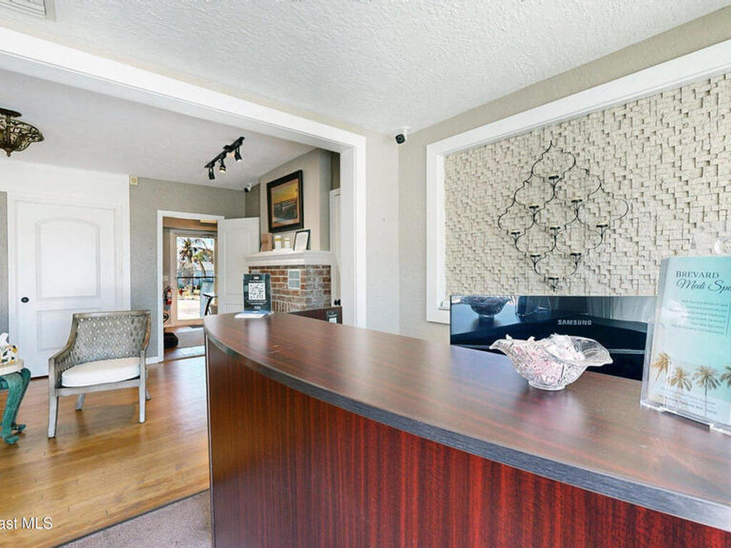 158 N Atlantic Avenue, Cocoa Beach, FL 32931