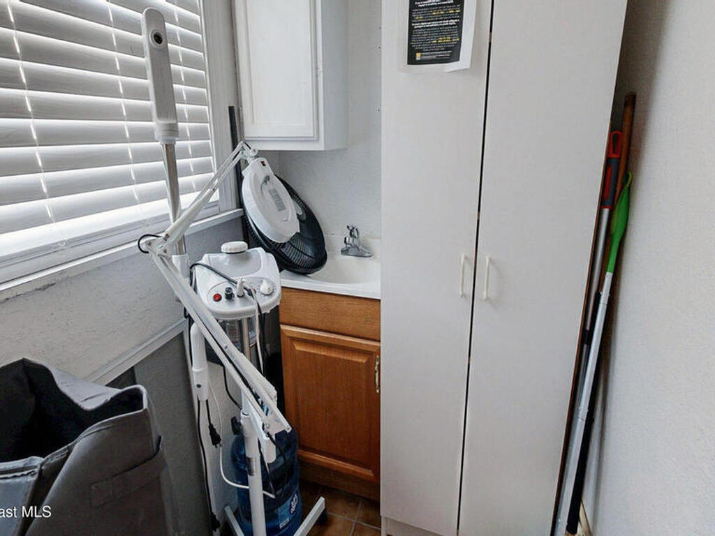 158 N Atlantic Avenue, Cocoa Beach, FL 32931