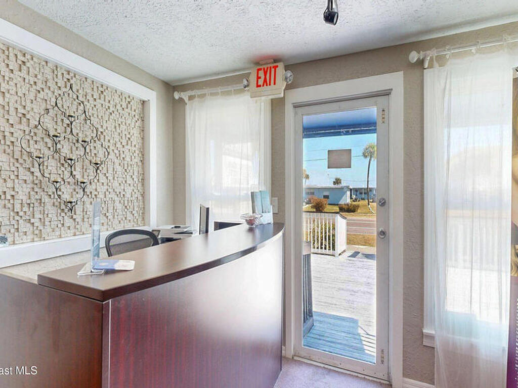 158 N Atlantic Avenue, Cocoa Beach, FL 32931