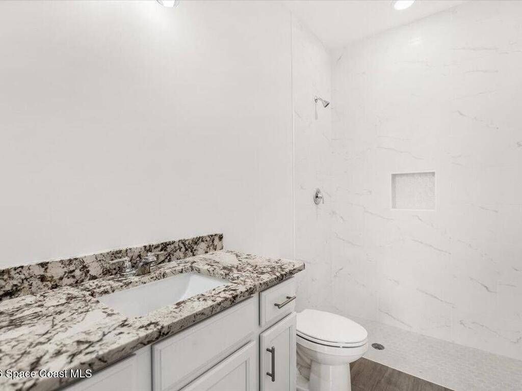 1635 19th Avenue, Vero Beach, FL 32962