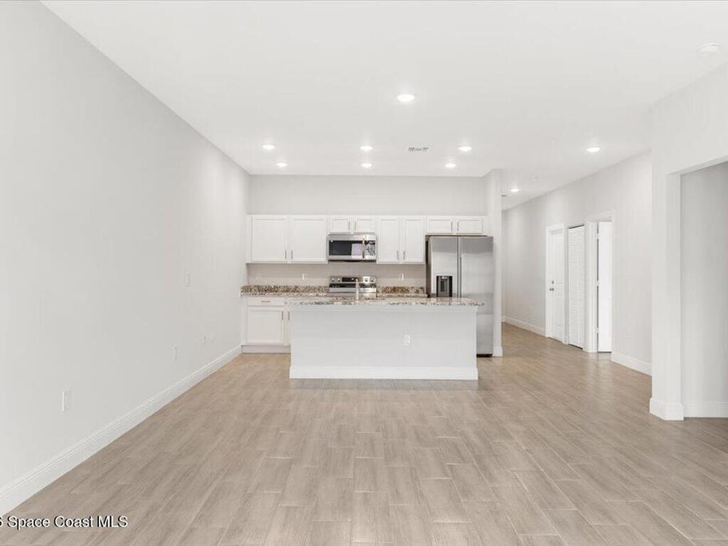 1635 19th Avenue, Vero Beach, FL 32962