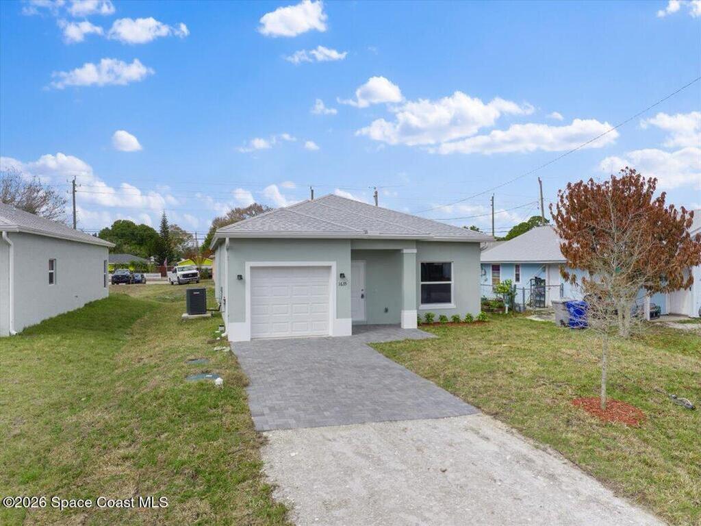 1635 19th Avenue, Vero Beach, FL 32962