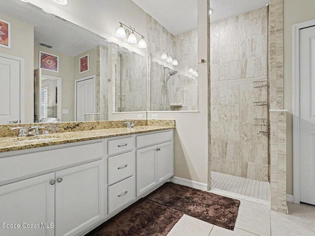 8481 Laguna Circle, Micco, FL 32976