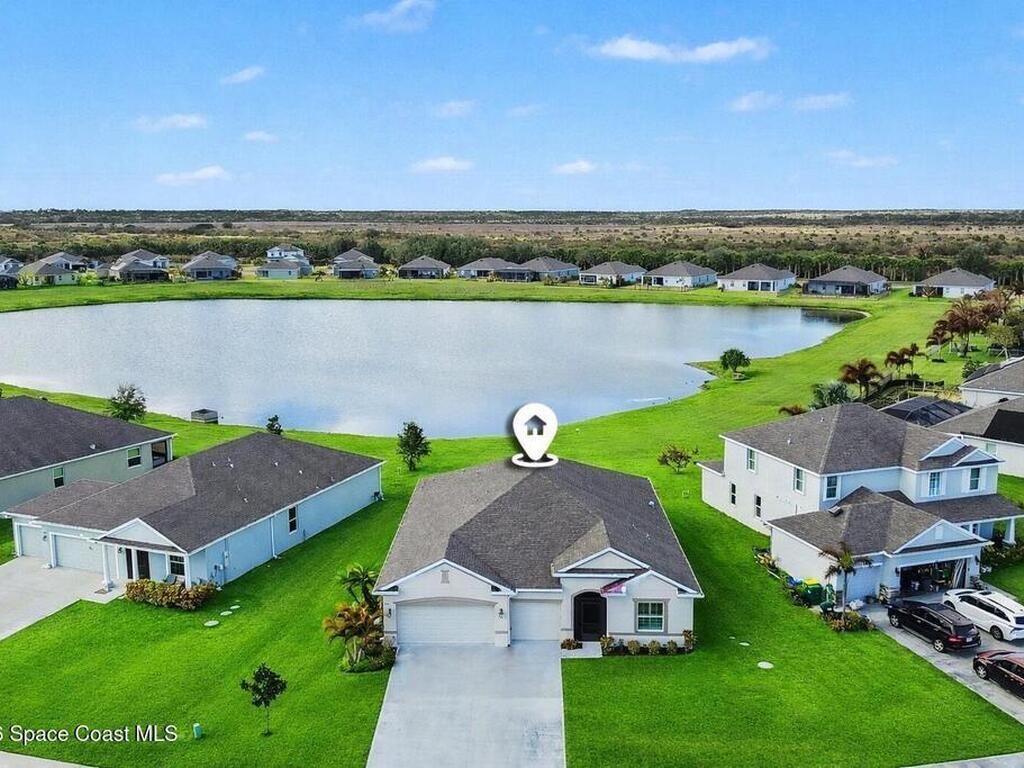 8481 Laguna Circle, Micco, FL 32976