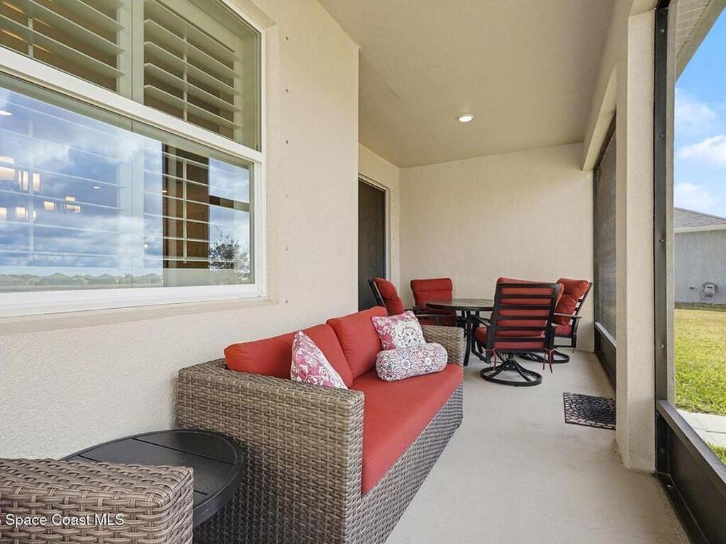 8481 Laguna Circle, Micco, FL 32976