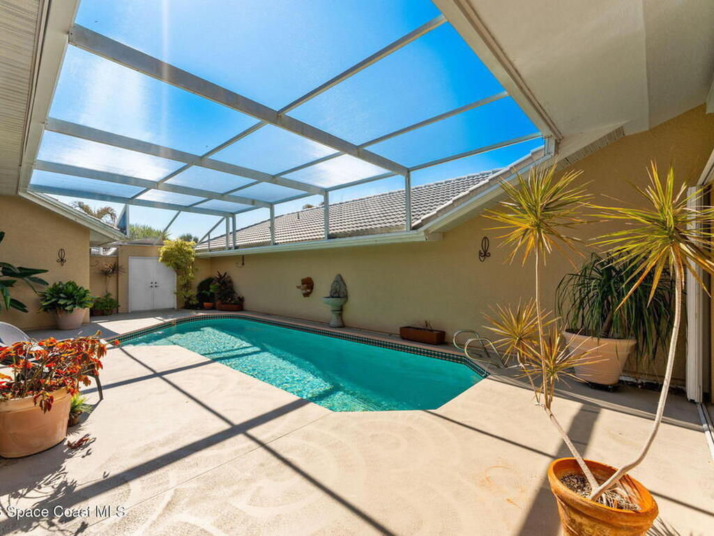 216 Glengarry Avenue, Melbourne Beach, FL 32951