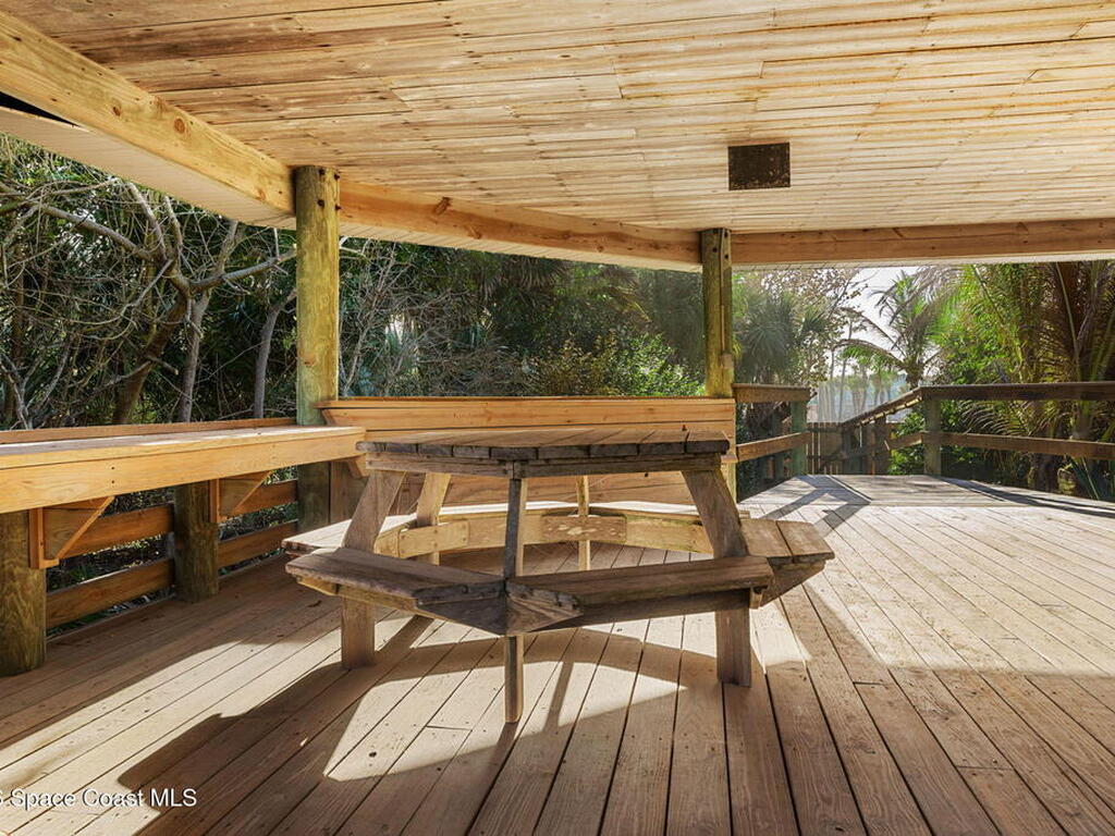 216 Glengarry Avenue, Melbourne Beach, FL 32951