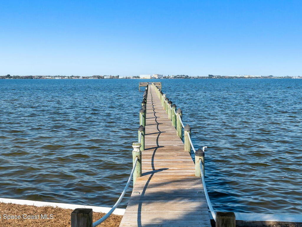 216 Glengarry Avenue, Melbourne Beach, FL 32951