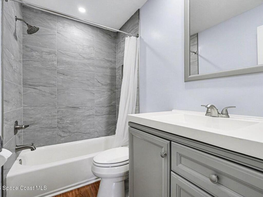 9030 York Lane, West Melbourne, FL 32904