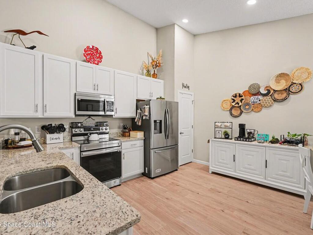 3940 Playa Del Sol Drive, Rockledge, FL 32955