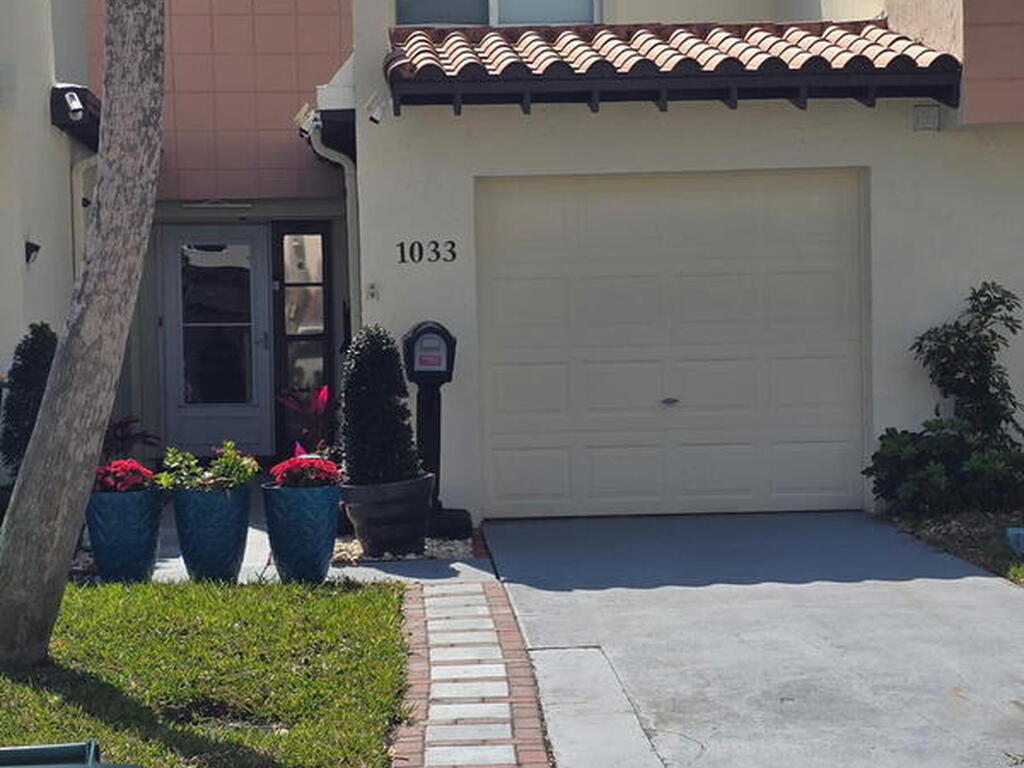 1033 Ashley Avenue, Indian Harbour Beach, FL 32937