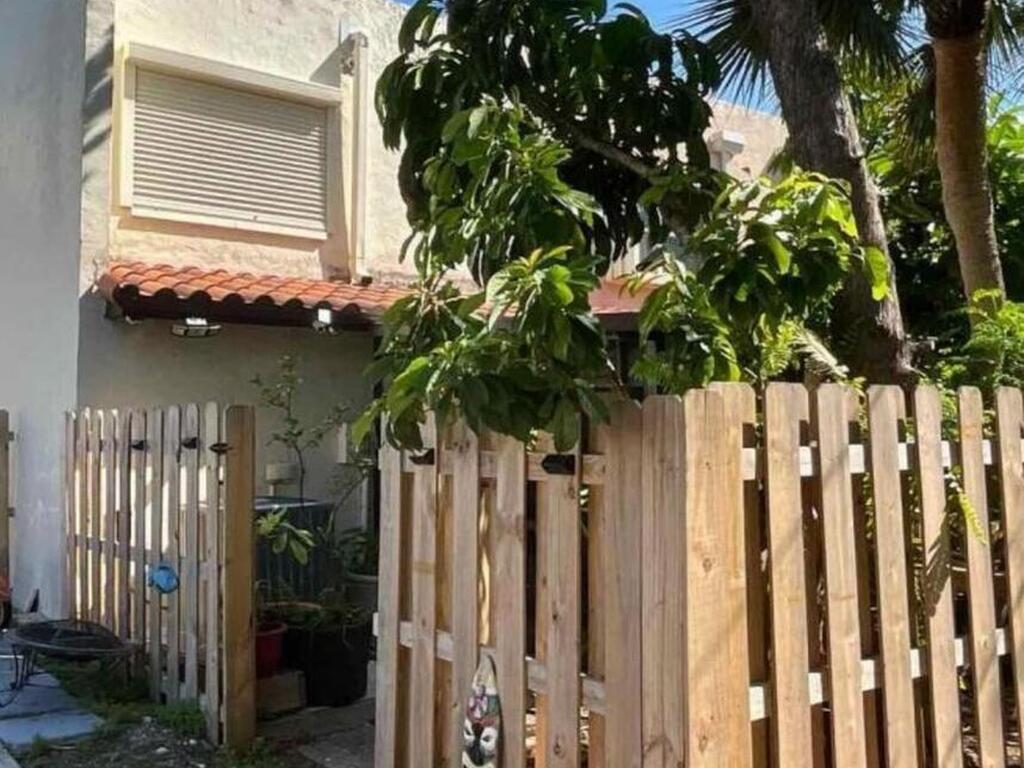 1033 Ashley Avenue, Indian Harbour Beach, FL 32937