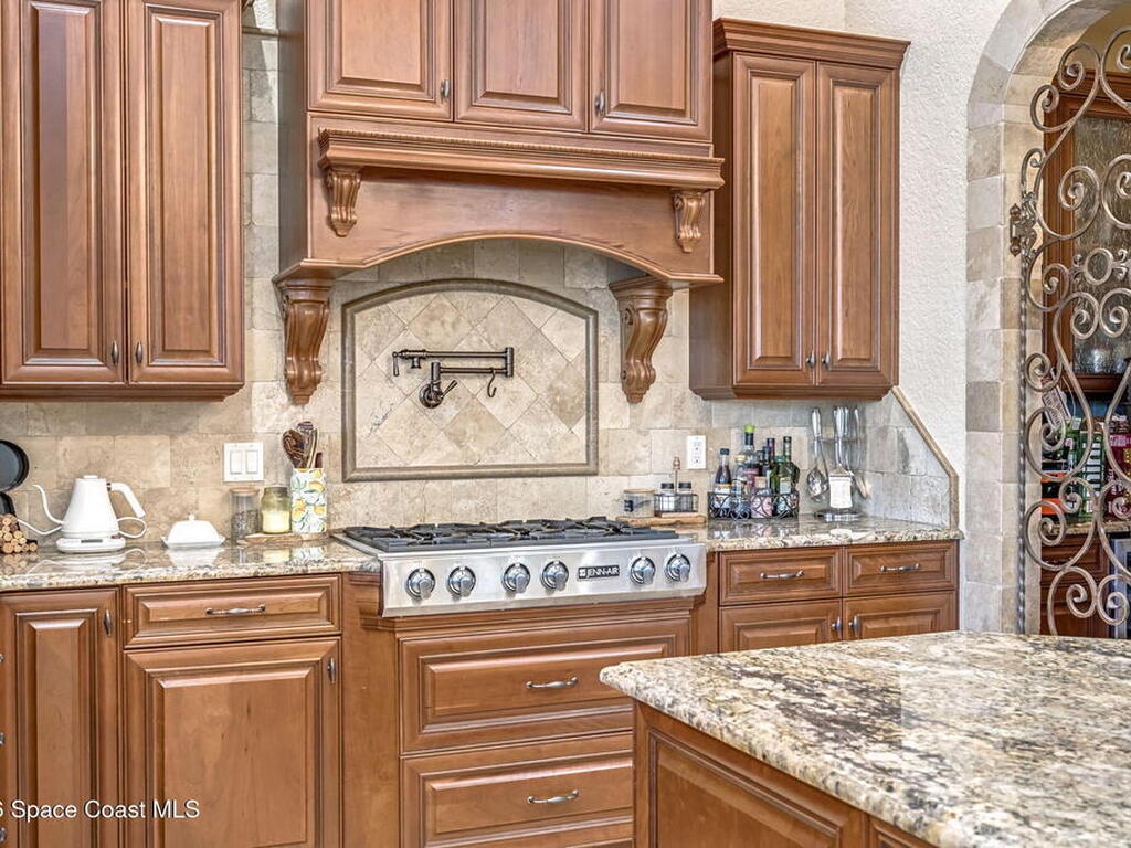 5454 Riveredge Drive, Titusville, FL 32780