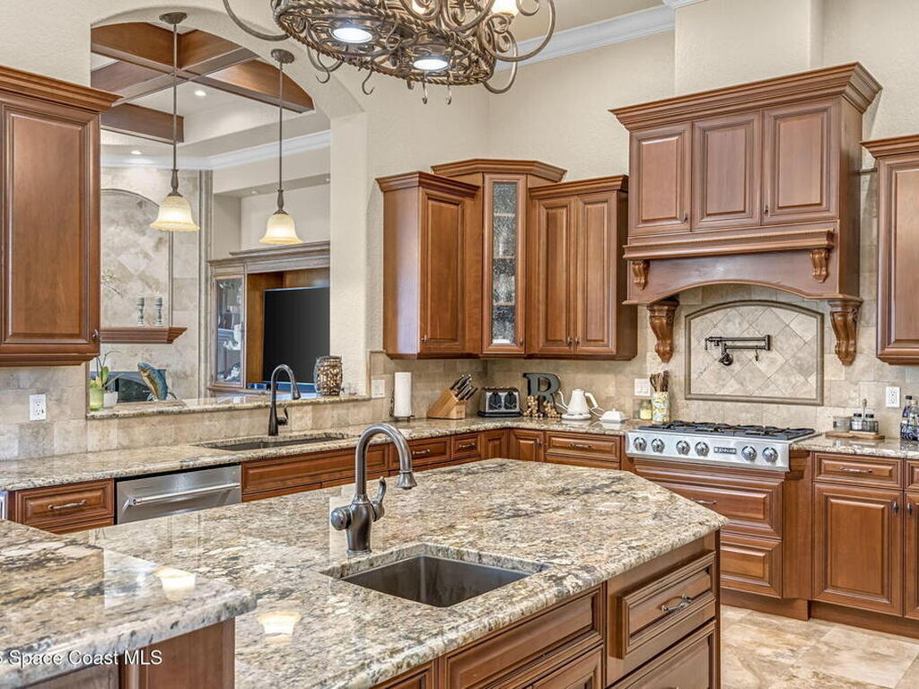 5454 Riveredge Drive, Titusville, FL 32780