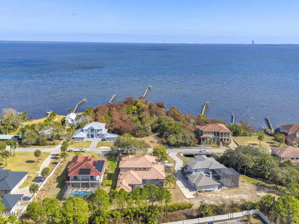 5454 Riveredge Drive, Titusville, FL 32780