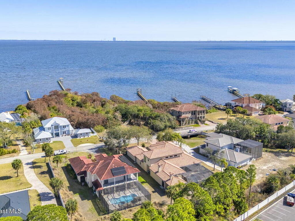 5454 Riveredge Drive, Titusville, FL 32780