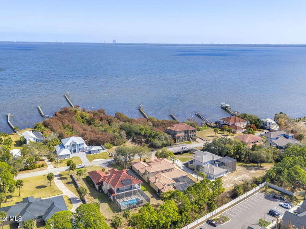 5454 Riveredge Drive, Titusville, FL 32780