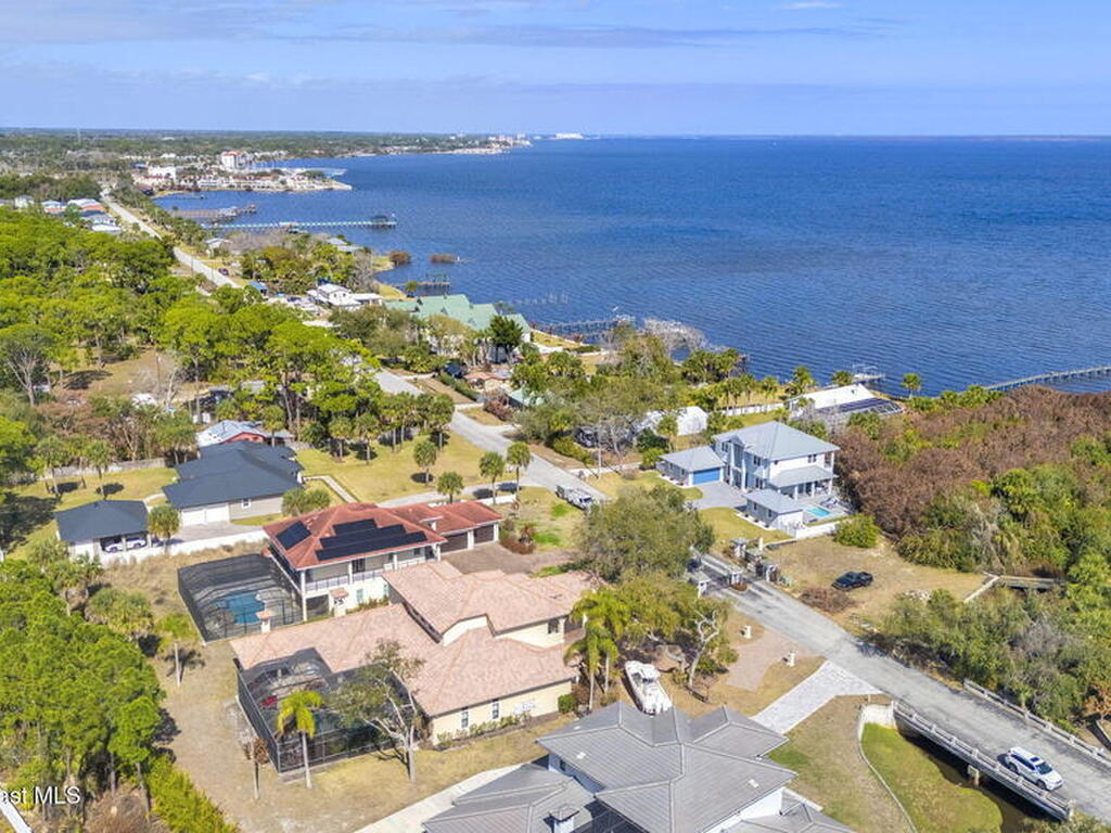 5454 Riveredge Drive, Titusville, FL 32780