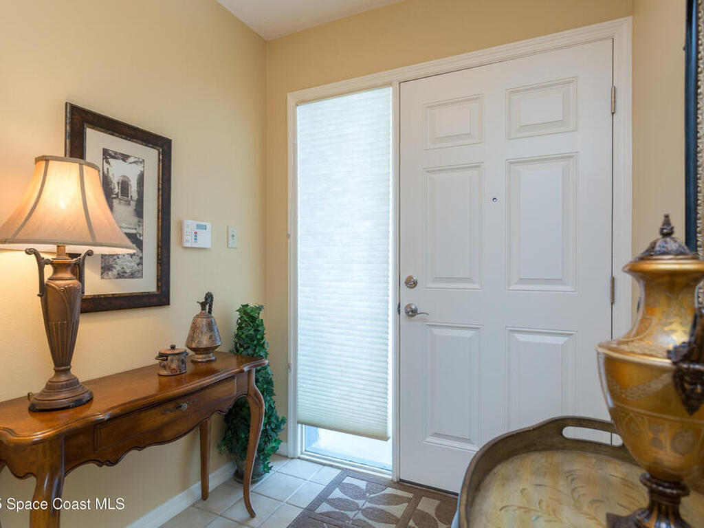 580 S Brevard Avenue, Cocoa Beach, FL 32931