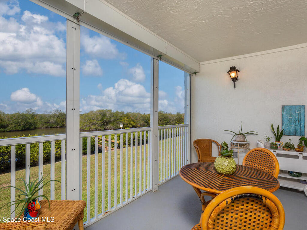 580 S Brevard Avenue, Cocoa Beach, FL 32931