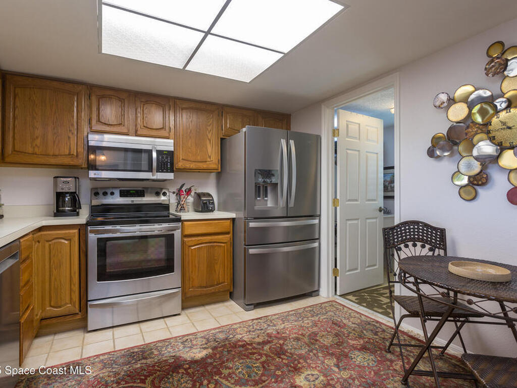 580 S Brevard Avenue, Cocoa Beach, FL 32931