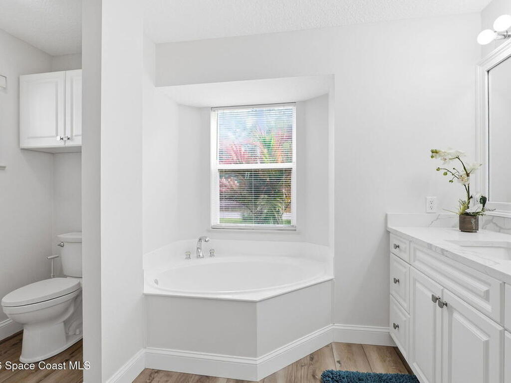 1895 17th Avenue, Vero Beach, FL 32962