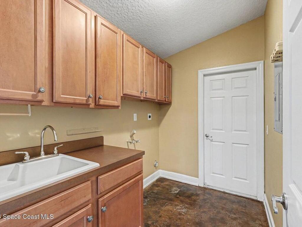 150 Roosevelt Avenue, Satellite Beach, FL 32937