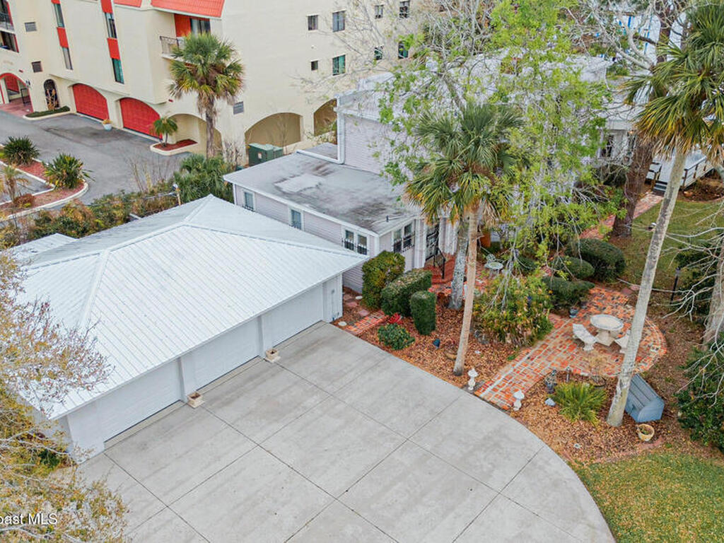 527 Indian River Avenue, Titusville, FL 32796