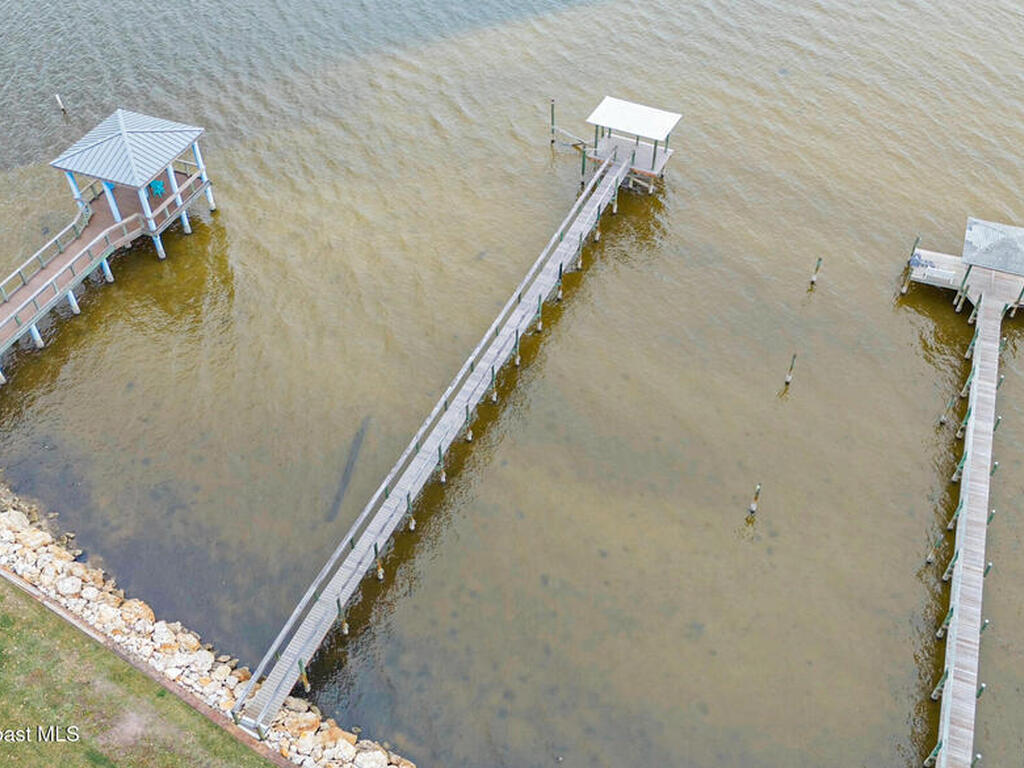 527 Indian River Avenue, Titusville, FL 32796