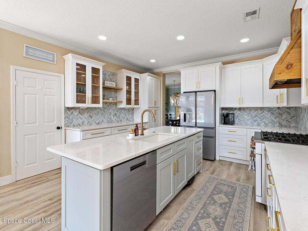 165 Island View Drive, Indian Harbour Beach, FL 32937