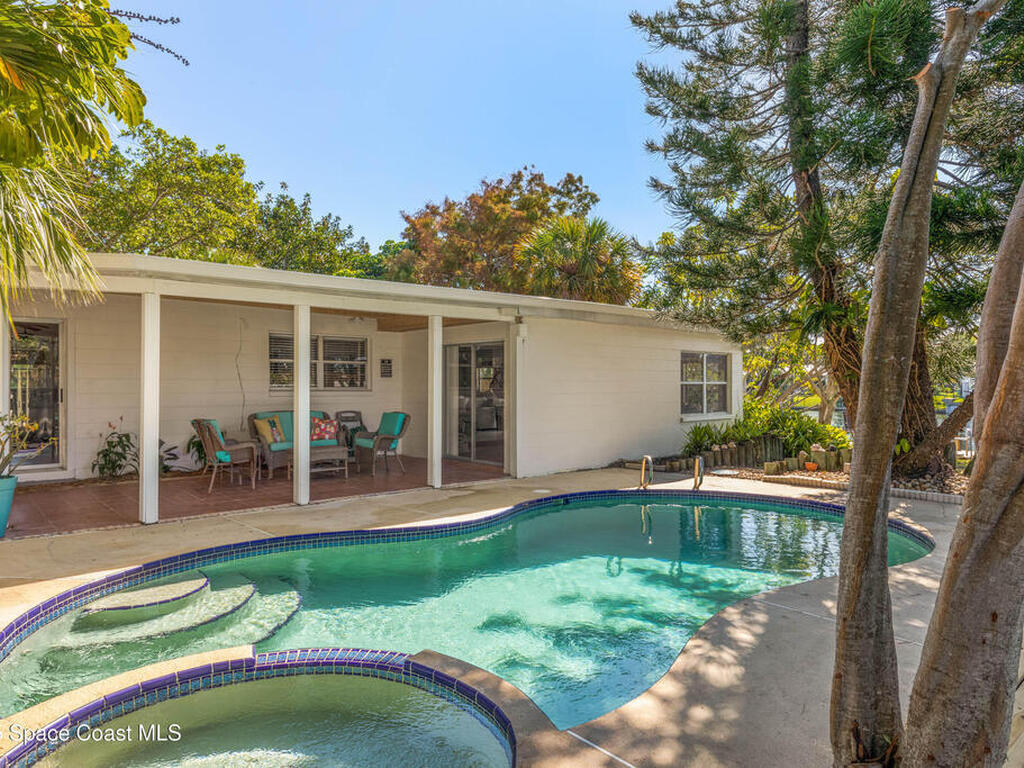 124 Aucila Road, Cocoa Beach, FL 32931