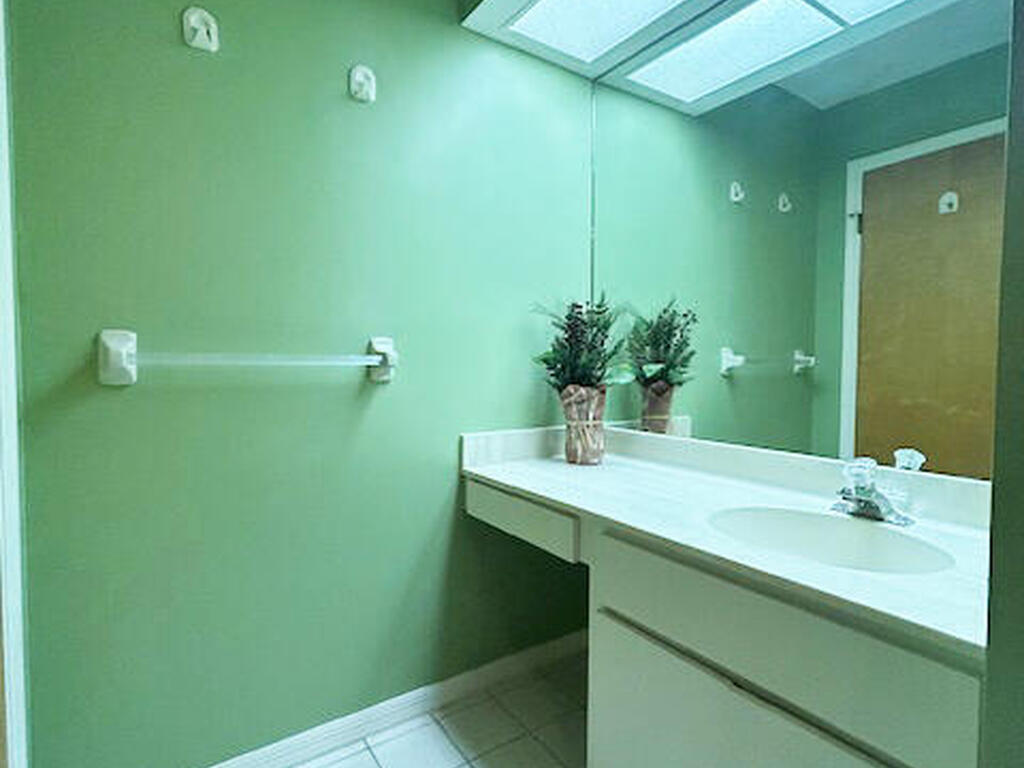 190 Escambia Lane, Cocoa Beach, FL 32931