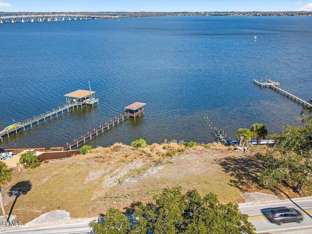 2514 N Indian River Drive, Cocoa, FL 32922