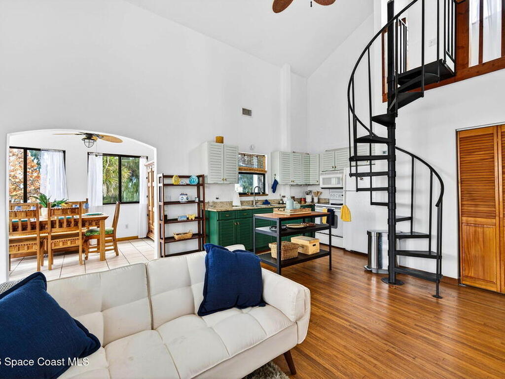 51 Vip Island, Grant, FL 32949