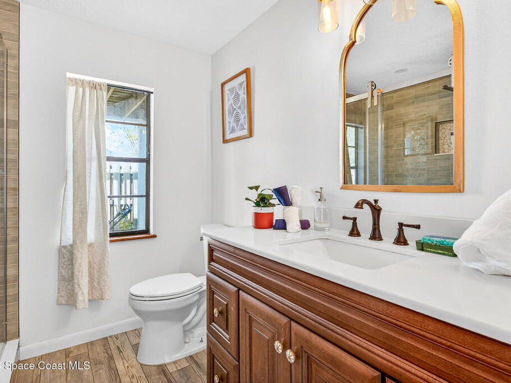 51 Vip Island, Grant, FL 32949