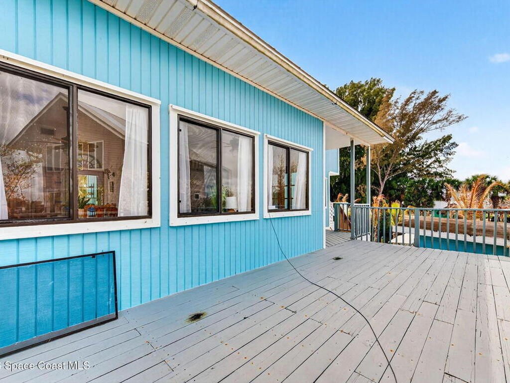 51 Vip Island, Grant, FL 32949