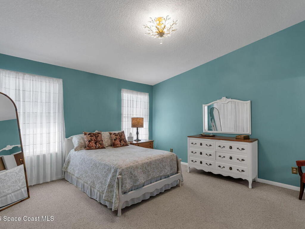 35 Anchor Drive, Indian Harbour Beach, FL 32937