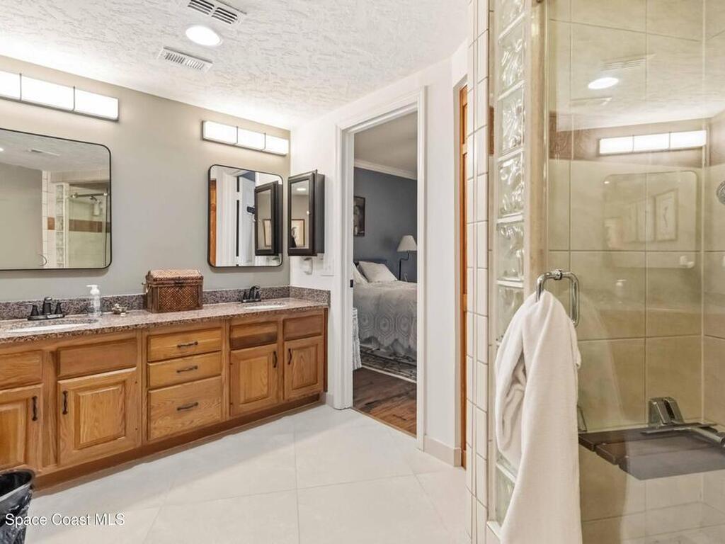 905 N Harbor City Boulevard, Melbourne, FL 32935