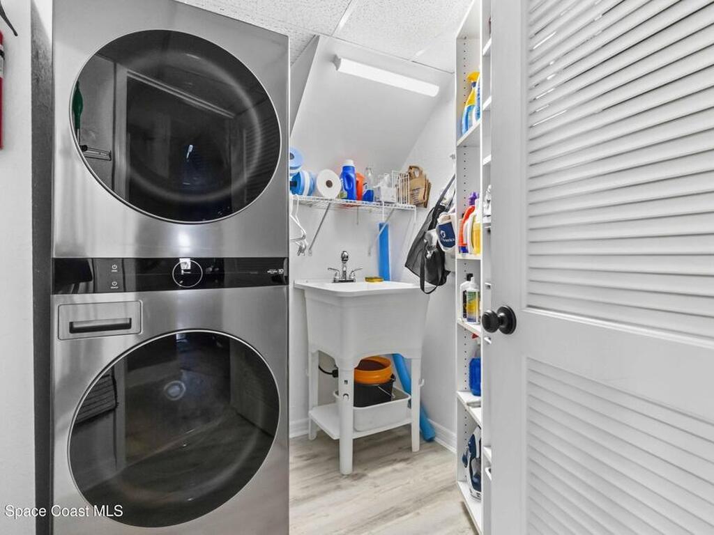 905 N Harbor City Boulevard, Melbourne, FL 32935