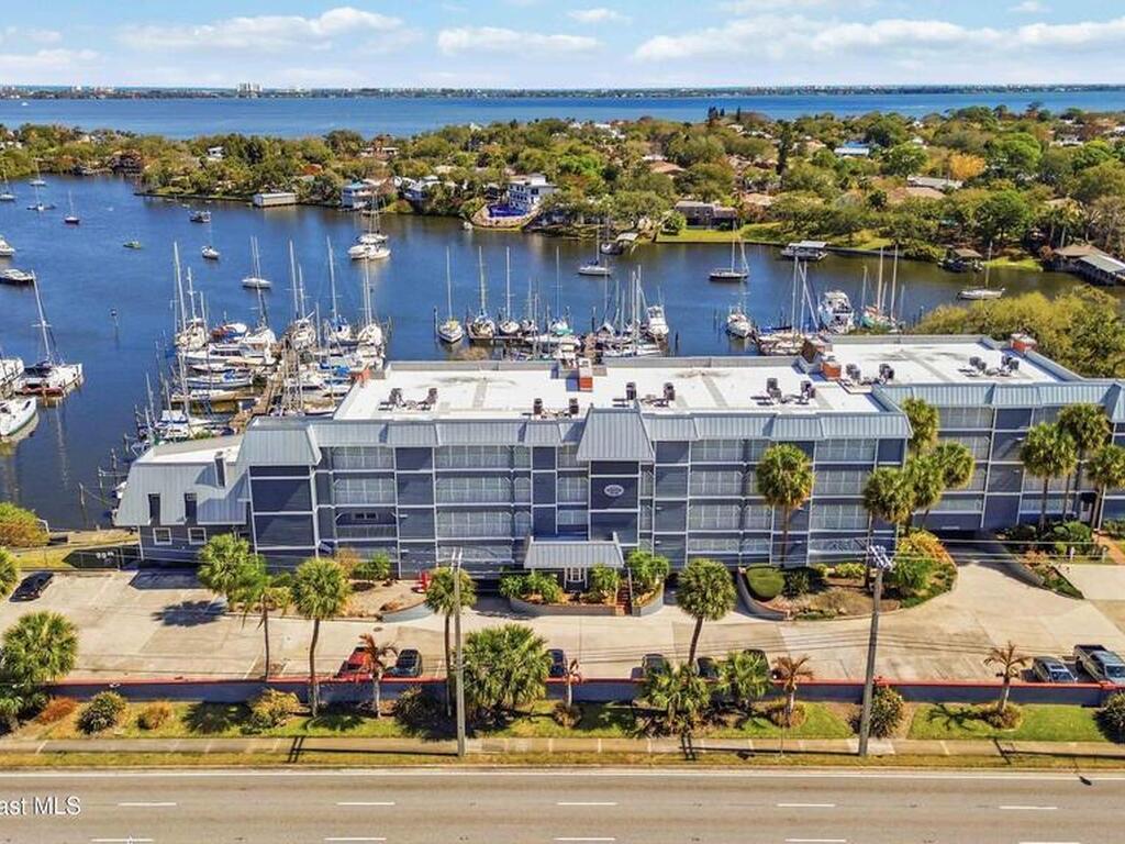 905 N Harbor City Boulevard, Melbourne, FL 32935
