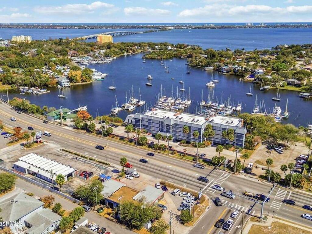 905 N Harbor City Boulevard, Melbourne, FL 32935