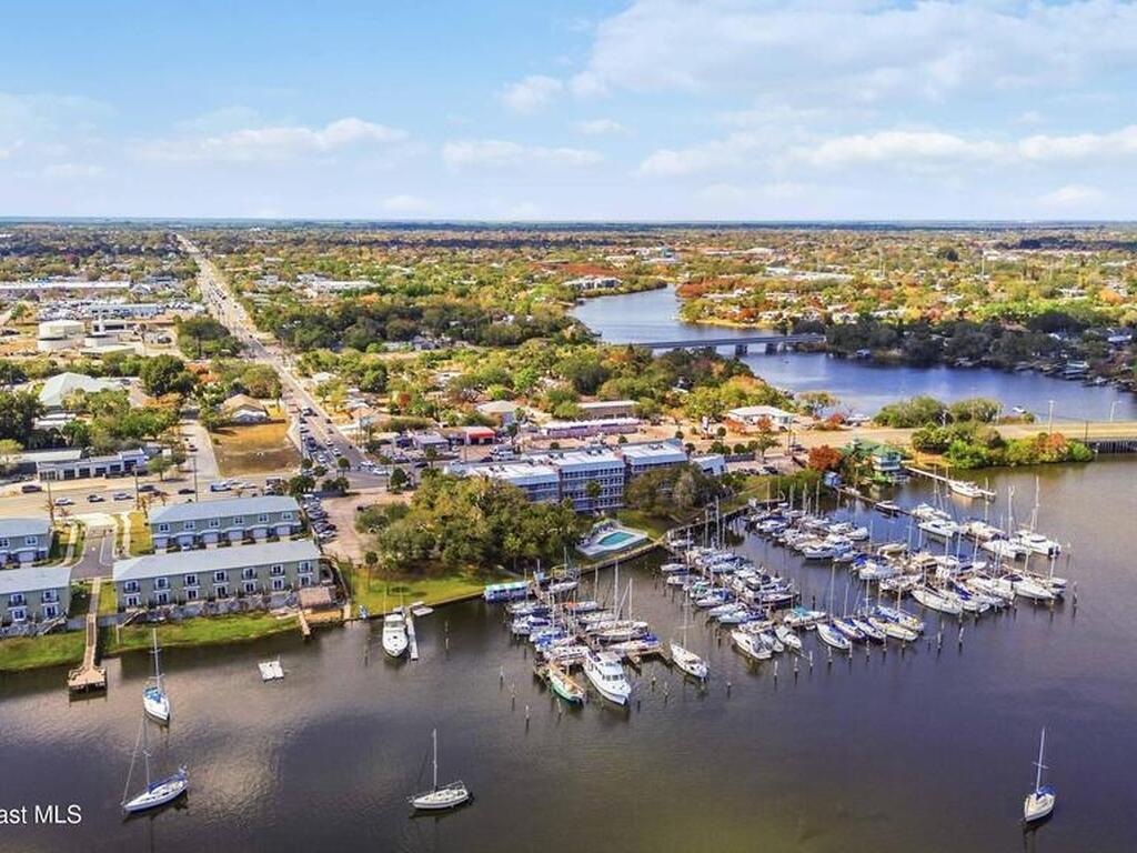 905 N Harbor City Boulevard, Melbourne, FL 32935