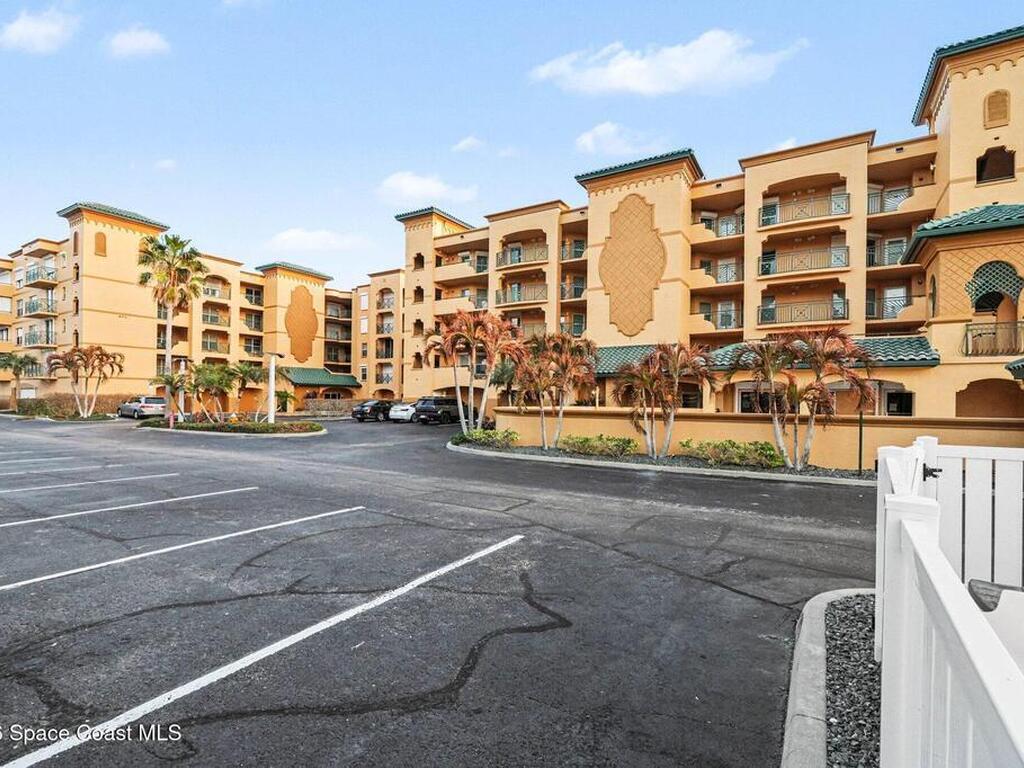 8470 Ridgewood Avenue, Cape Canaveral, FL 32920