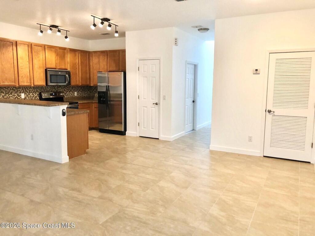 2600 Revolution Street, Melbourne, FL 32935