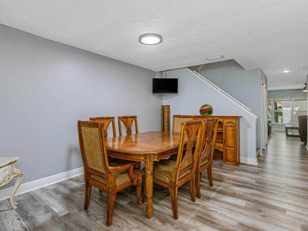 517 Summerset Court, Indian Harbour Beach, FL 32937