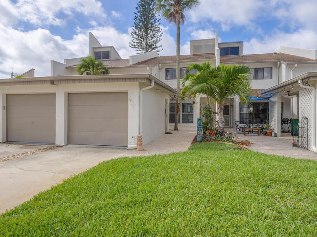 517 Summerset Court, Indian Harbour Beach, FL 32937